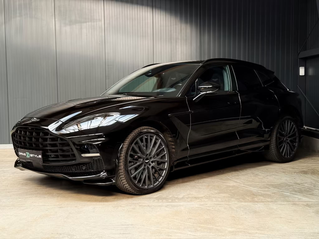 Aston Martin DBX