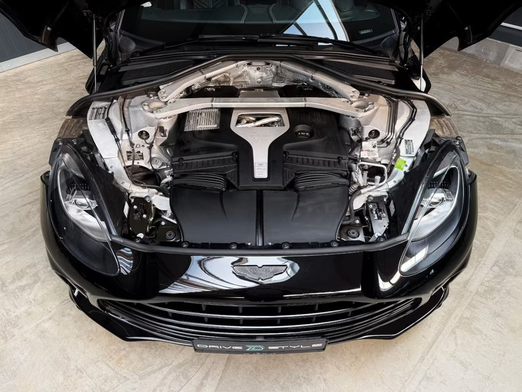 Aston Martin DBX