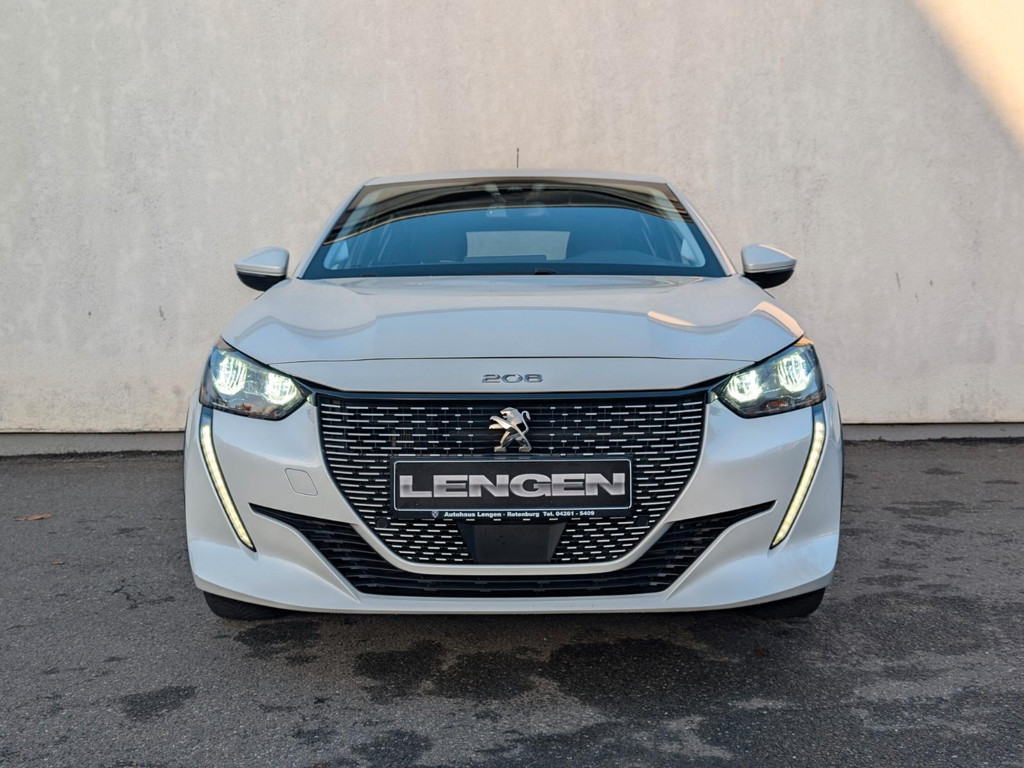 Peugeot e-208