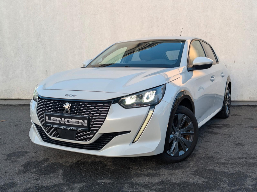 Peugeot e-208