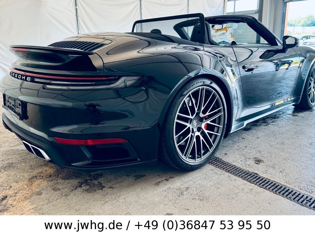 Porsche 992