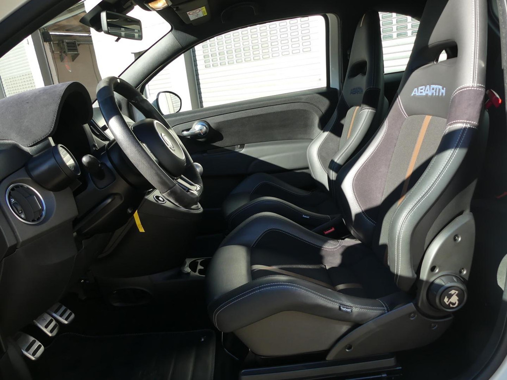 Abarth 695