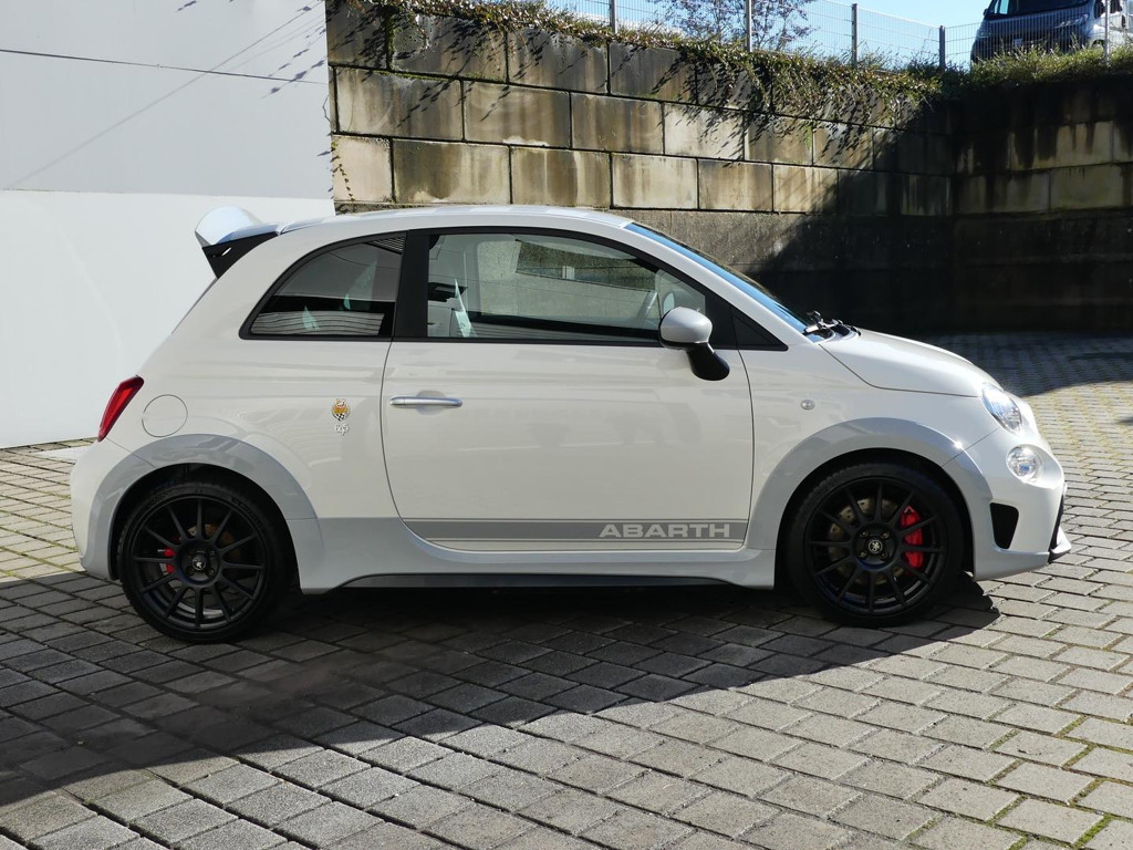Abarth 695
