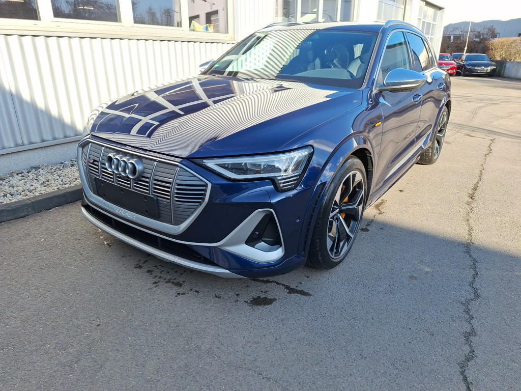 Audi e-tron