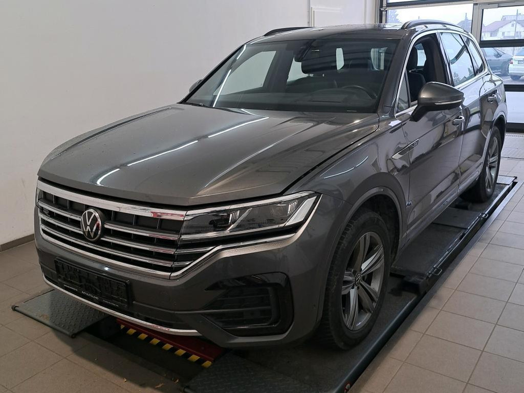 Volkswagen Touareg DSG R-Line 3.0 V6 TSI 3.0 V6 TDI