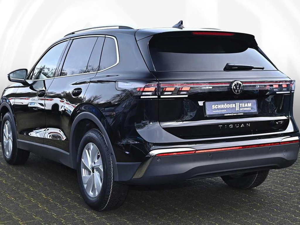 Volkswagen Tiguan 1.5 eTSI Elegance Elegance