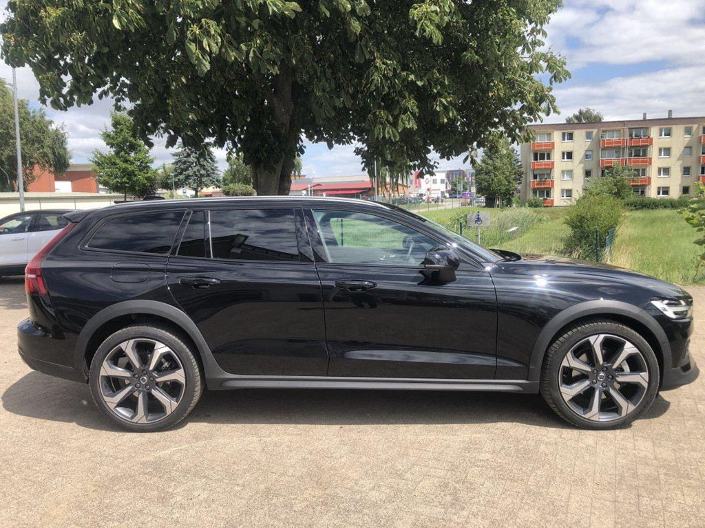 Volvo V60 Cross Country
