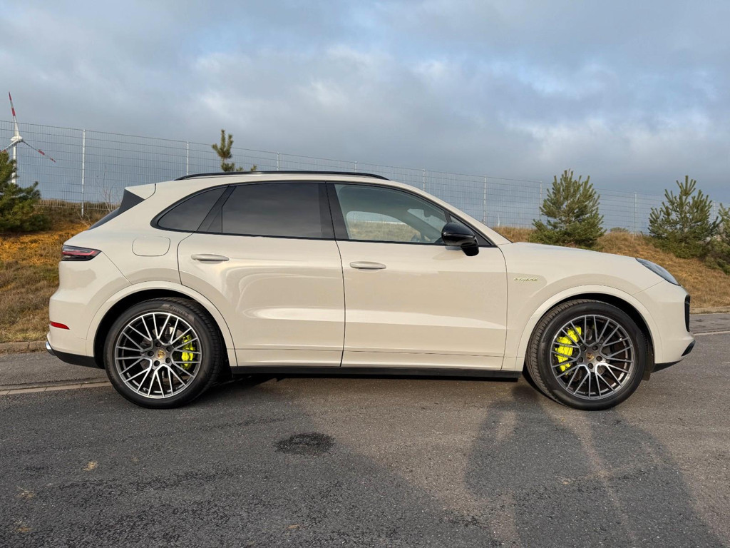 Porsche Cayenne Panorama-Matrix-HeadUp-BOSE