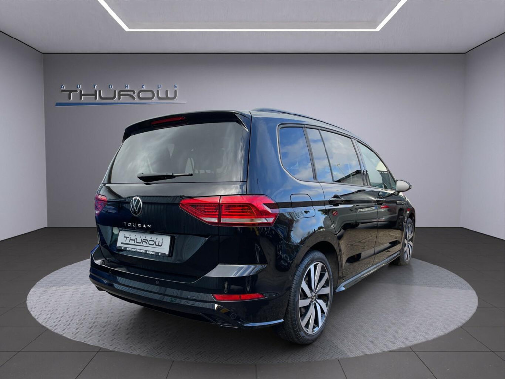 Volkswagen Touran R-Line 1.5 TSI 7-zitter
