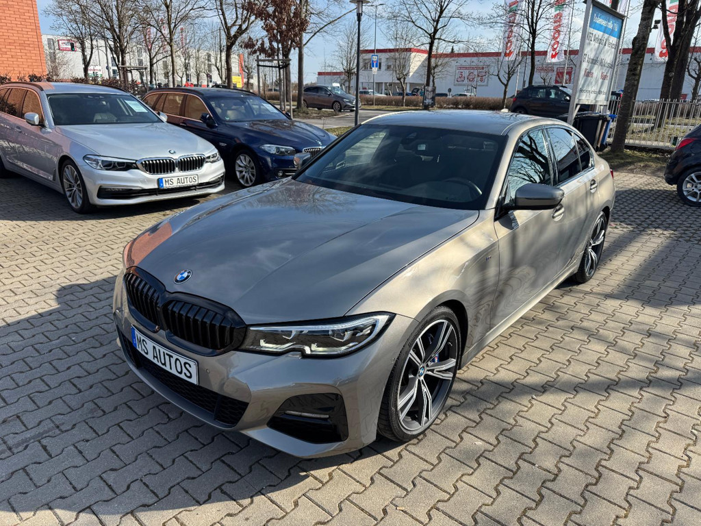 BMW 3 Serie 330 M-Sport Sedan 330i