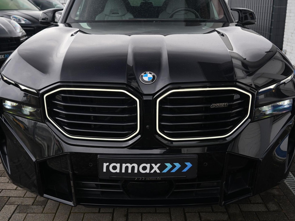 BMW XM