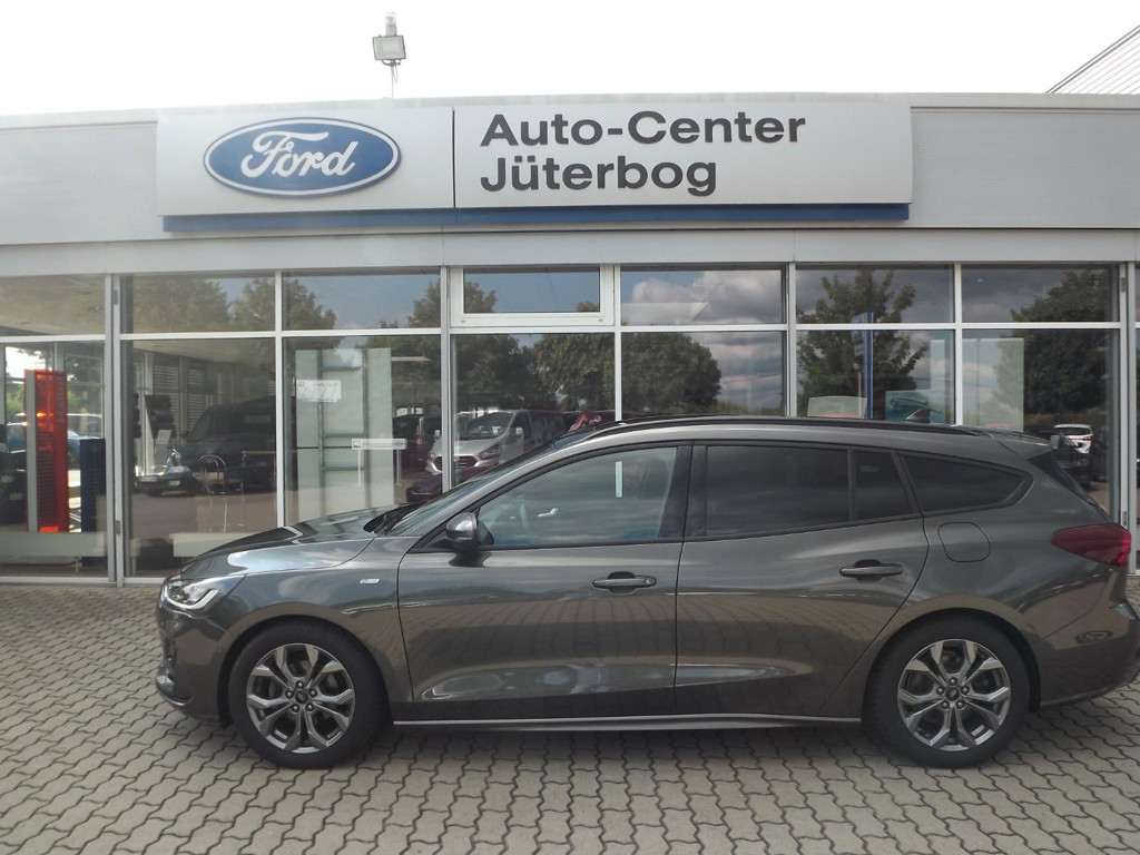 Ford Focus Wagon ST Line