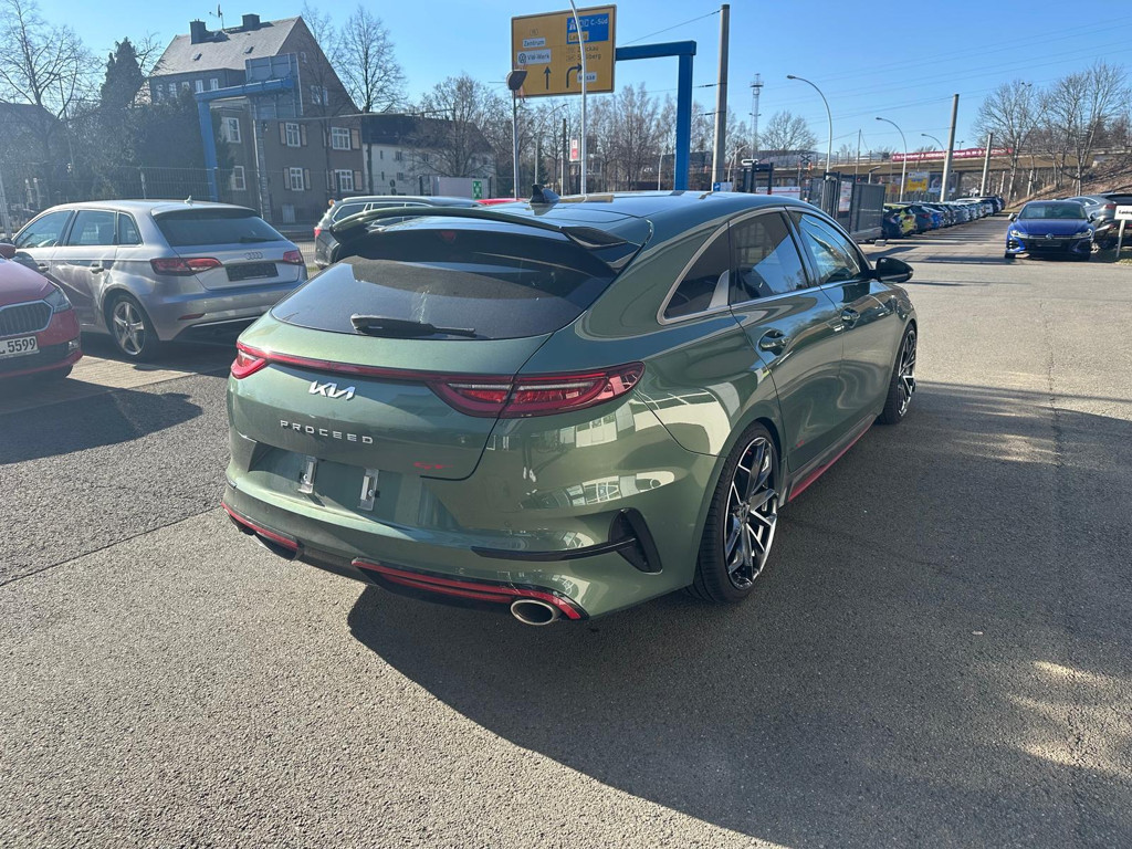 Kia ProCeed