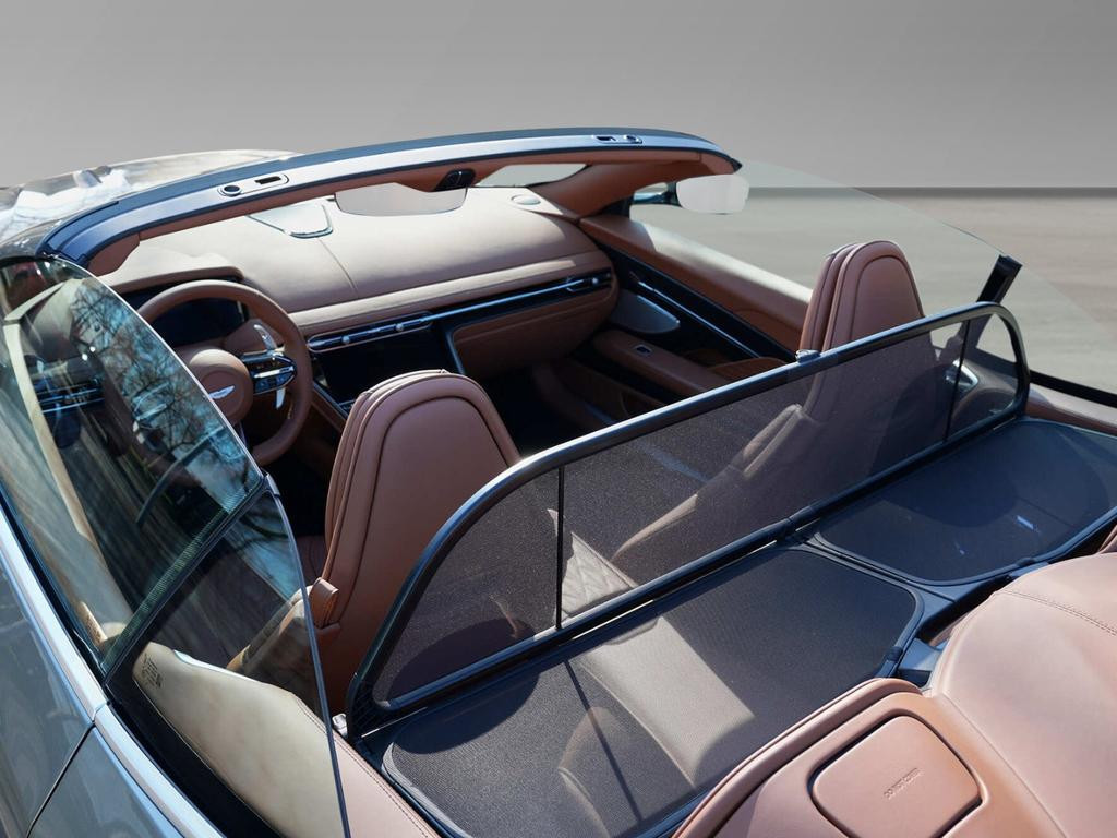 Aston Martin DB12