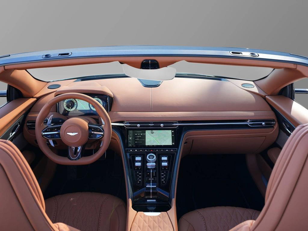 Aston Martin DB12