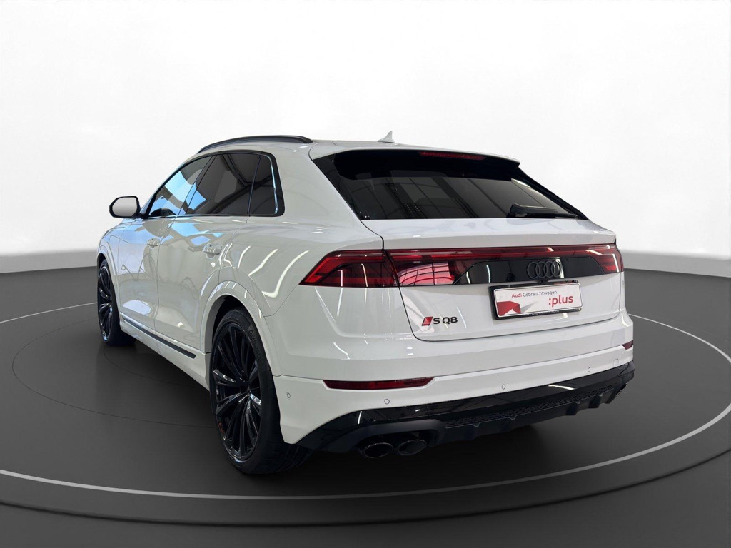 Audi SQ8