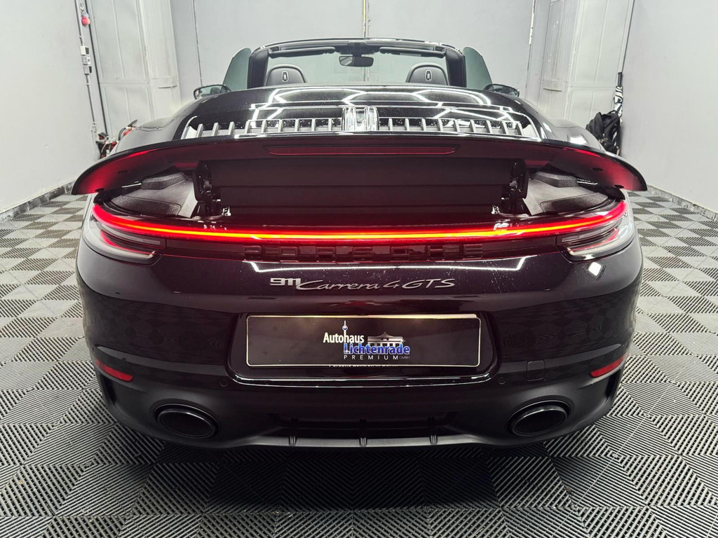 Porsche 992