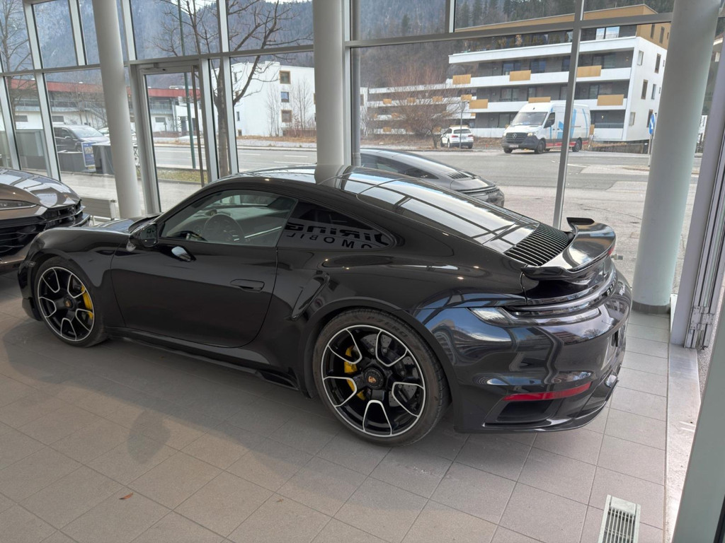 Porsche 992