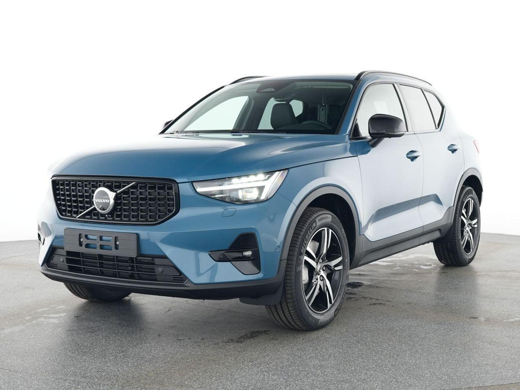 Volvo XC40 Plus Dark