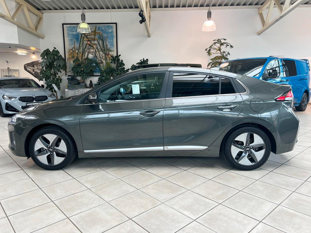Hyundai Ioniq