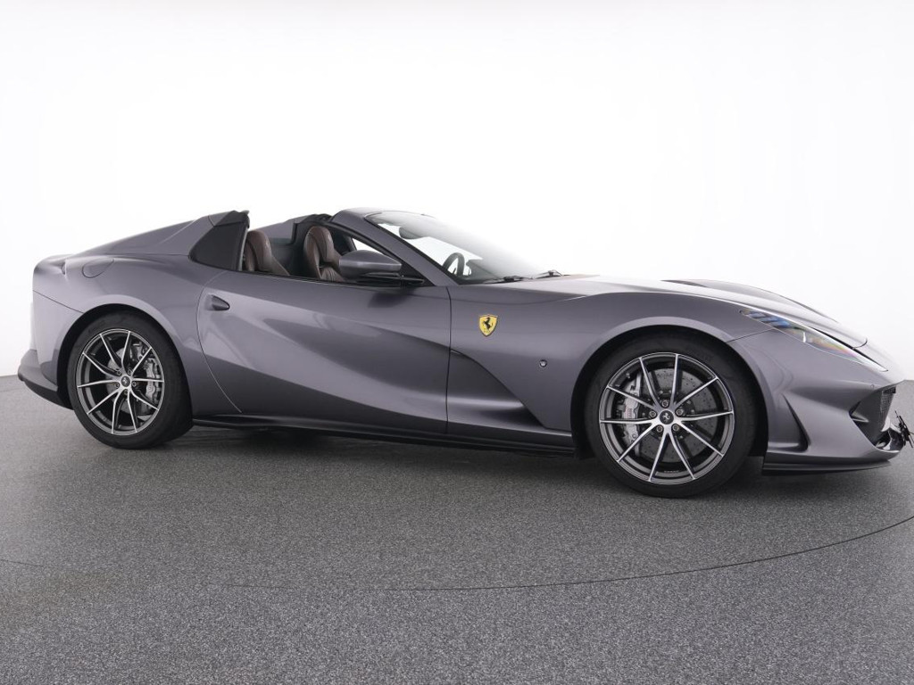 Ferrari 812