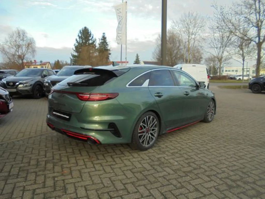 Kia ProCeed