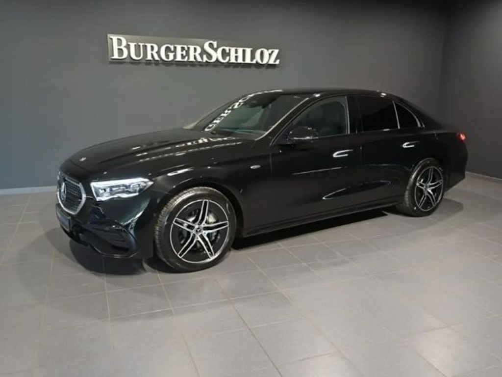 Mercedes-Benz E-Klasse E 300 AMG Line E 300 e Sedan