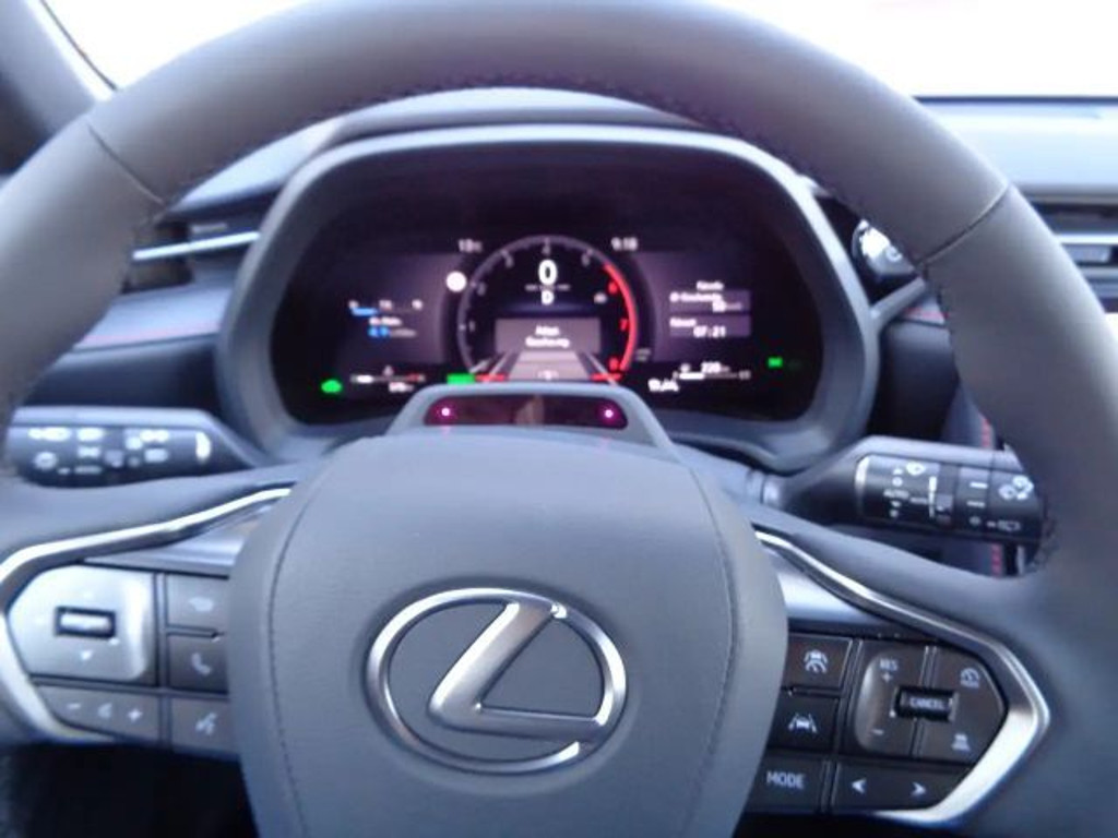 Lexus LBX