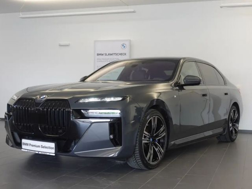 BMW i7 Sedan G70 xDrive60