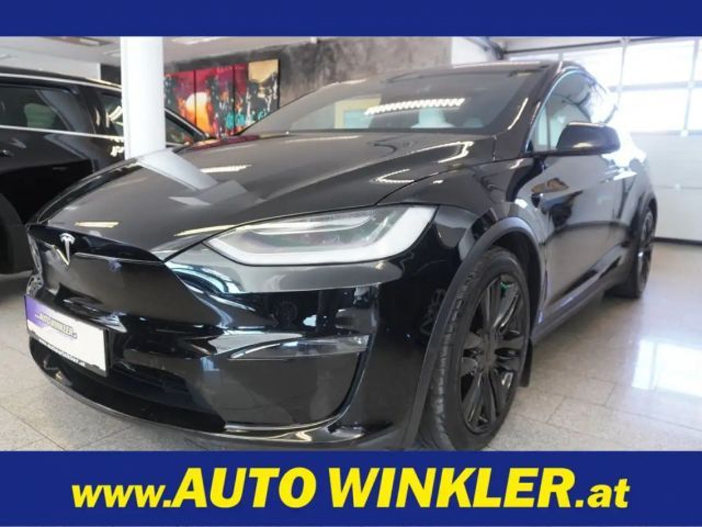 Tesla Model X Plaid