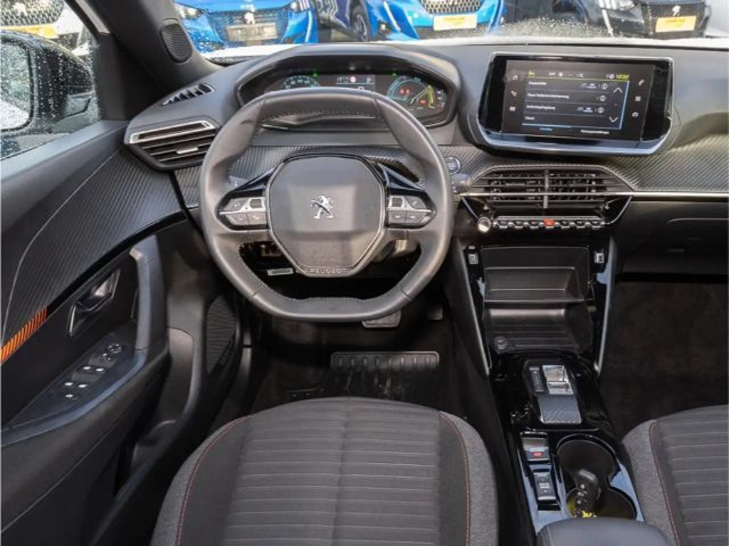 Peugeot e-2008