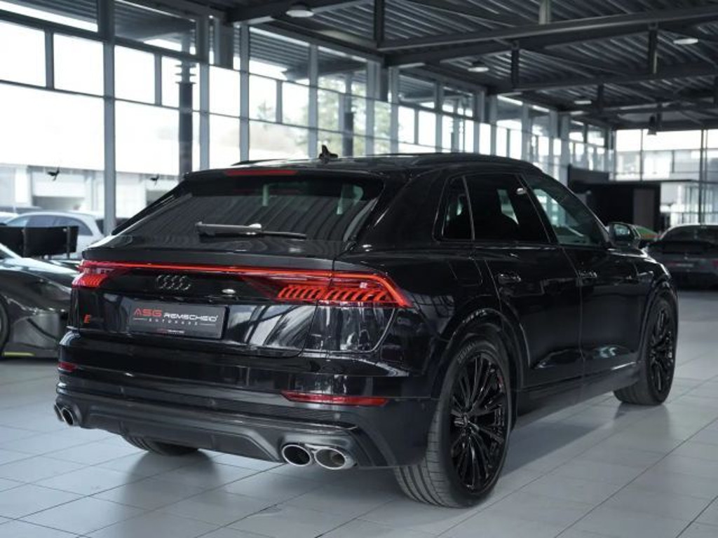 Audi SQ8