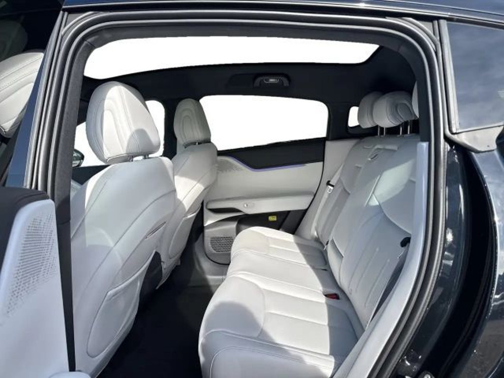 Xpeng G6