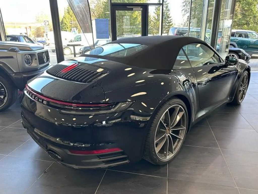 Porsche 992