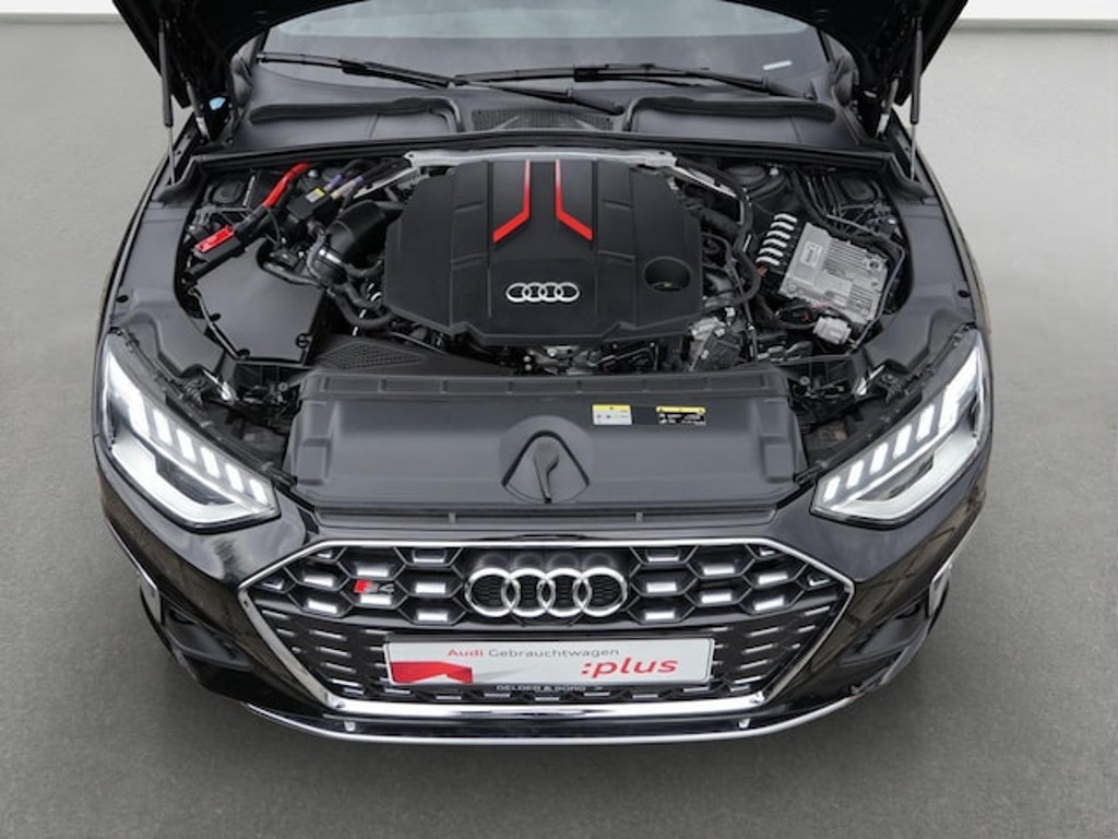 Audi S4