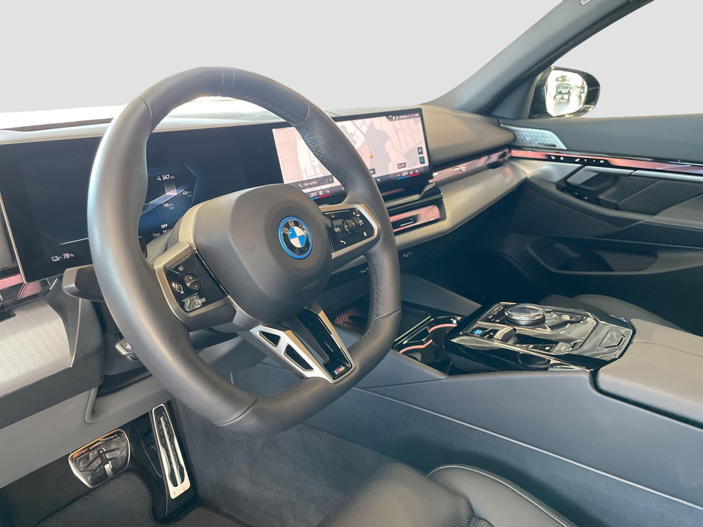 BMW i5