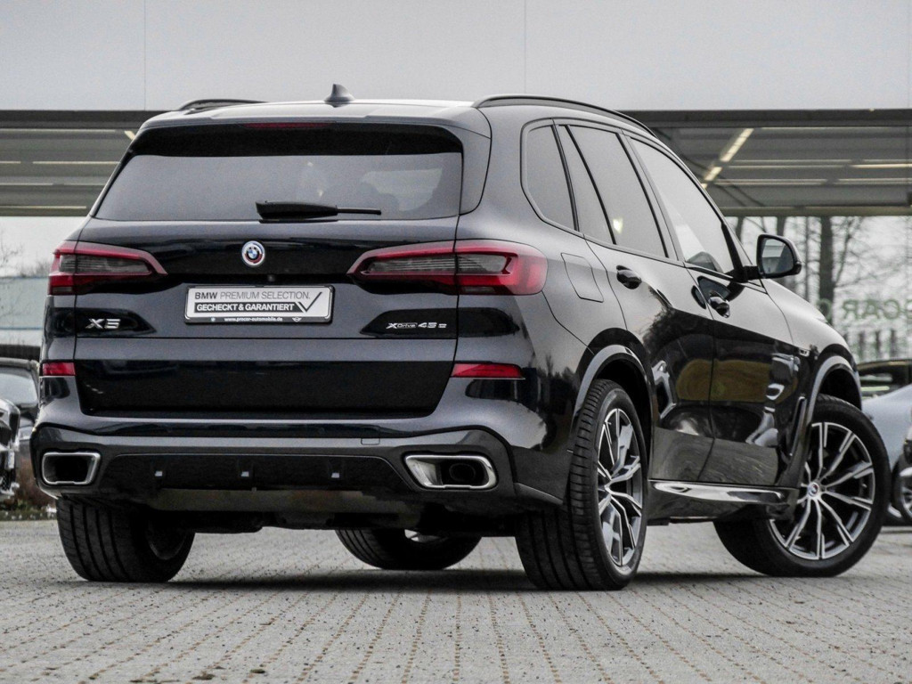 BMW X5 xDrive45e