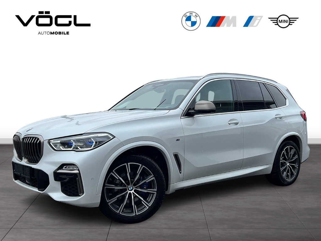 BMW X5 M50i