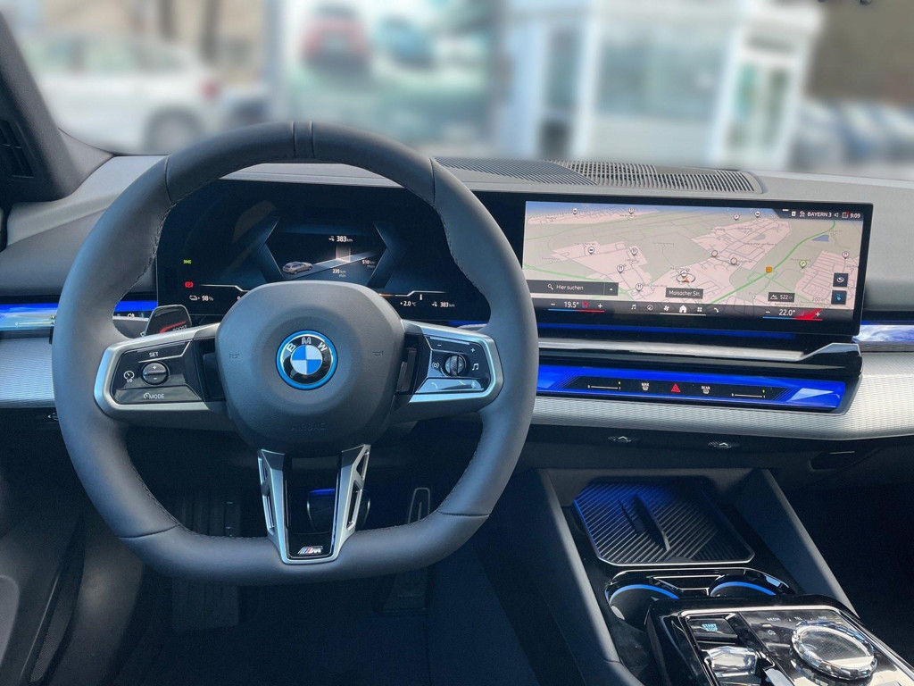 BMW i5