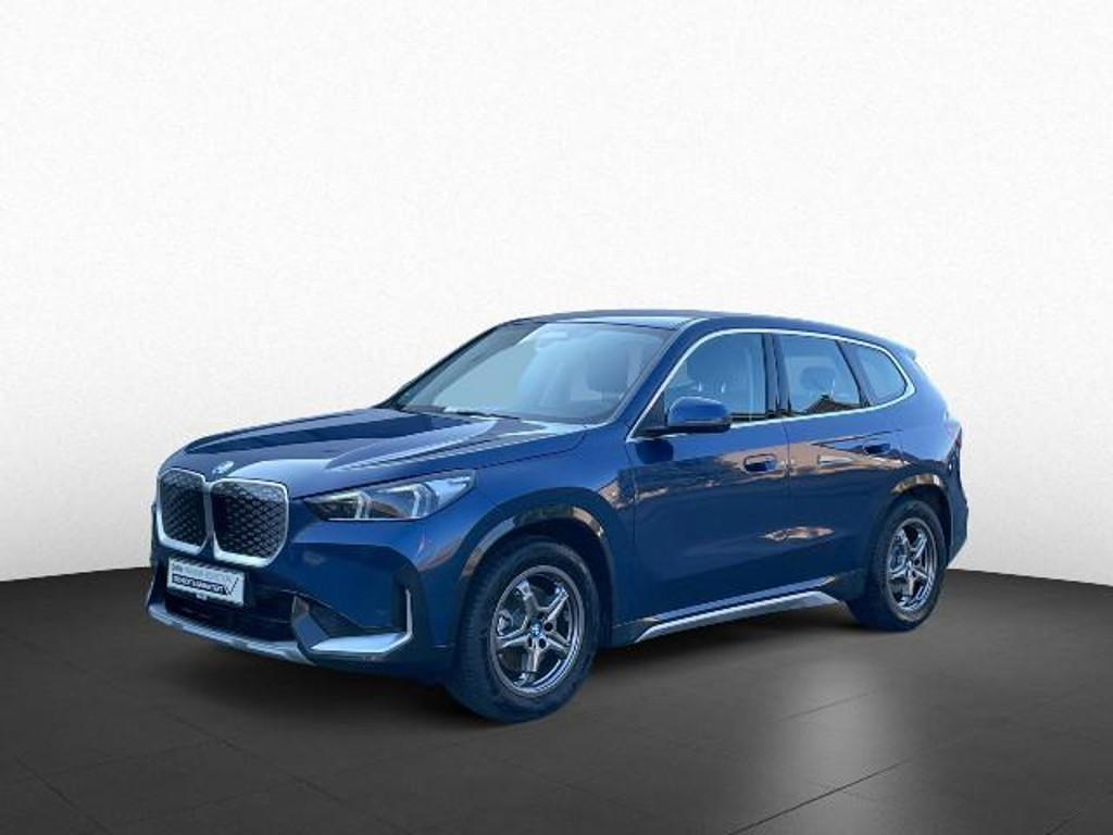 BMW iX1 xDrive30