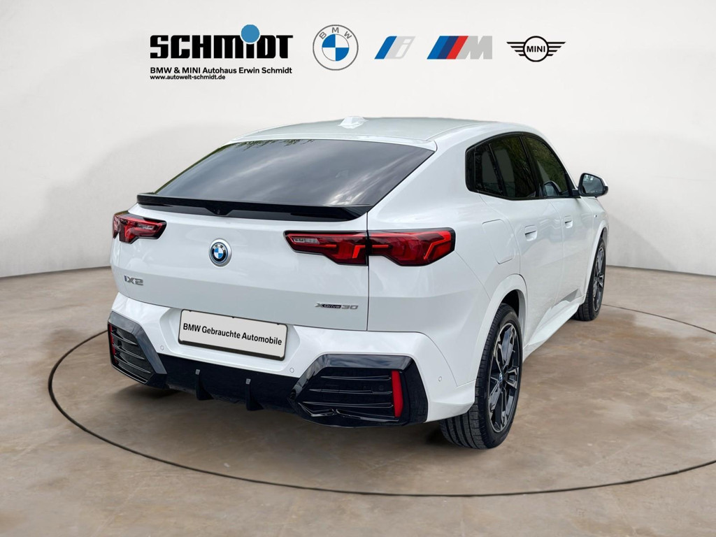 BMW iX2