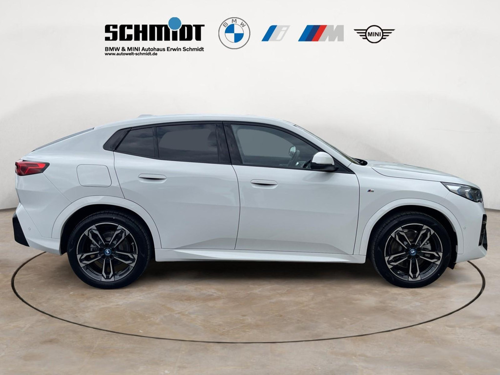 BMW iX2