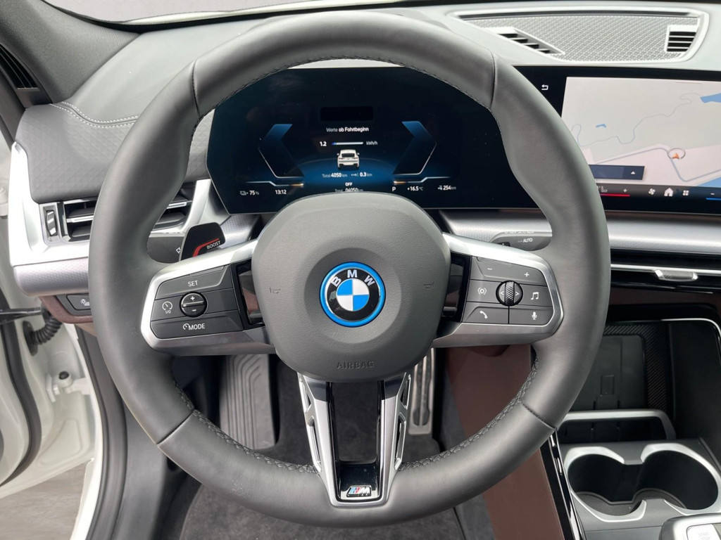 BMW iX2