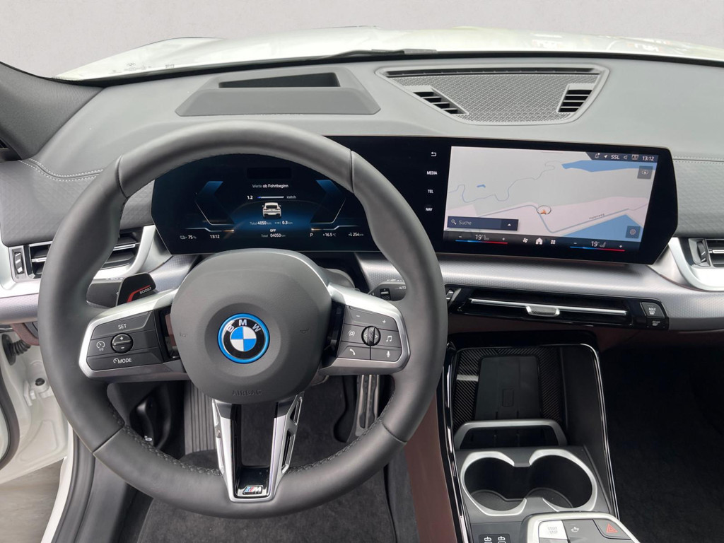 BMW iX2