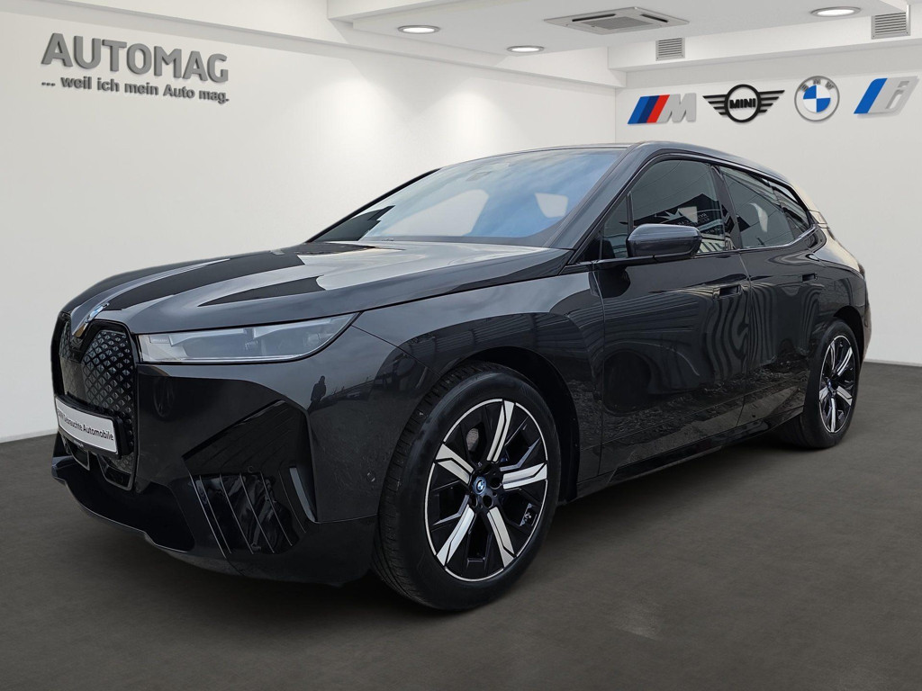 BMW iX xDrive50