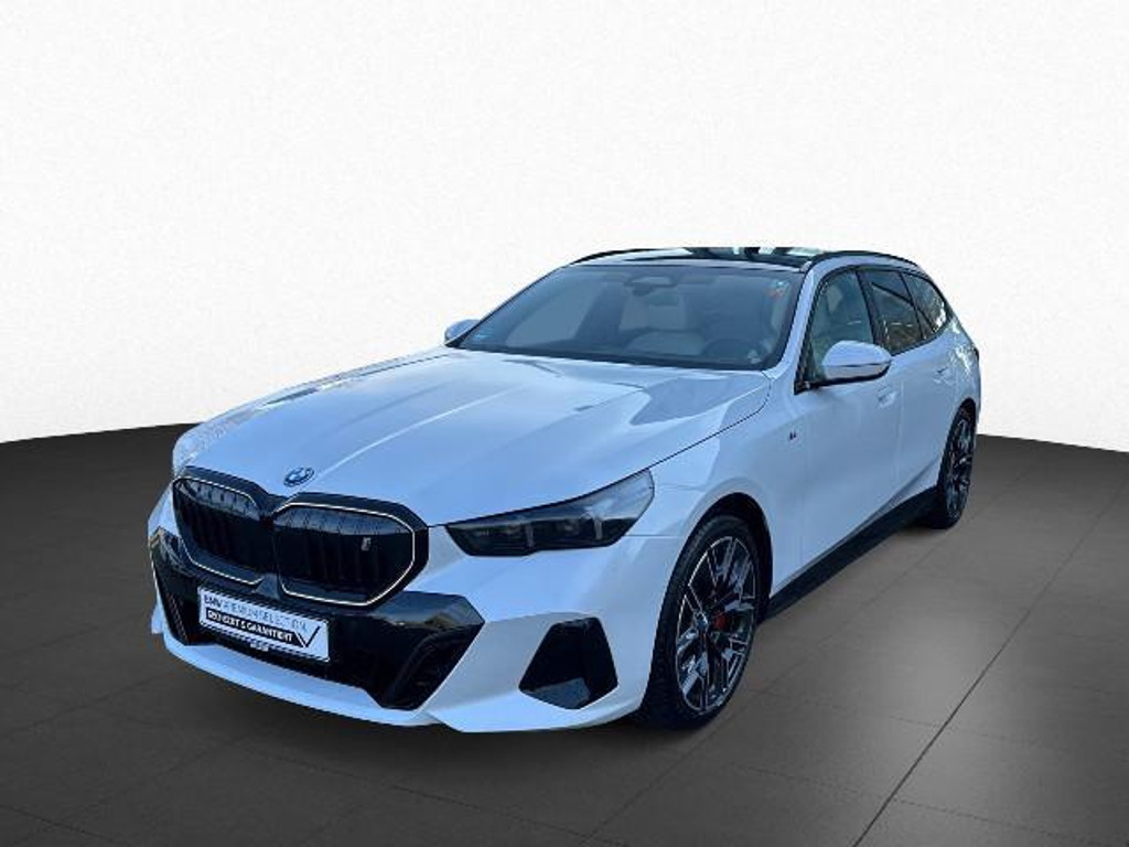 BMW i5 Touring eDrive40