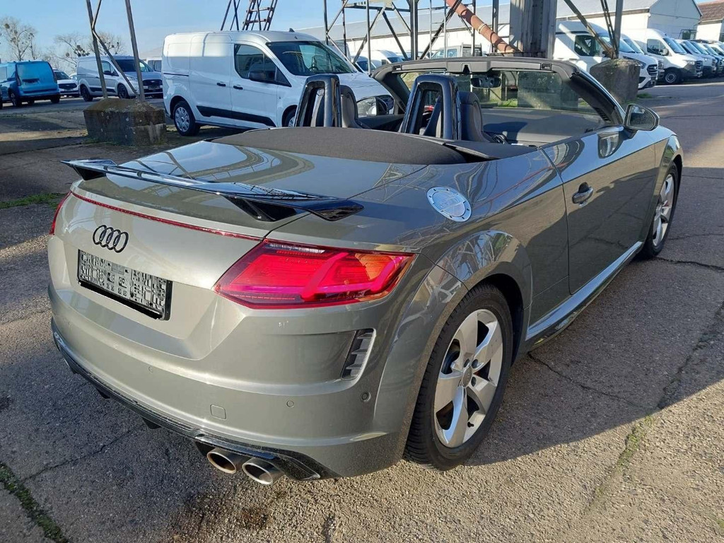 Audi TTS