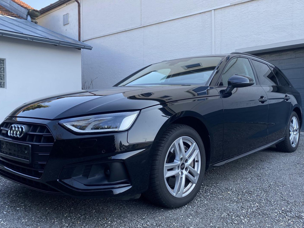 Audi A4 Avant Quattro 40 TFSI