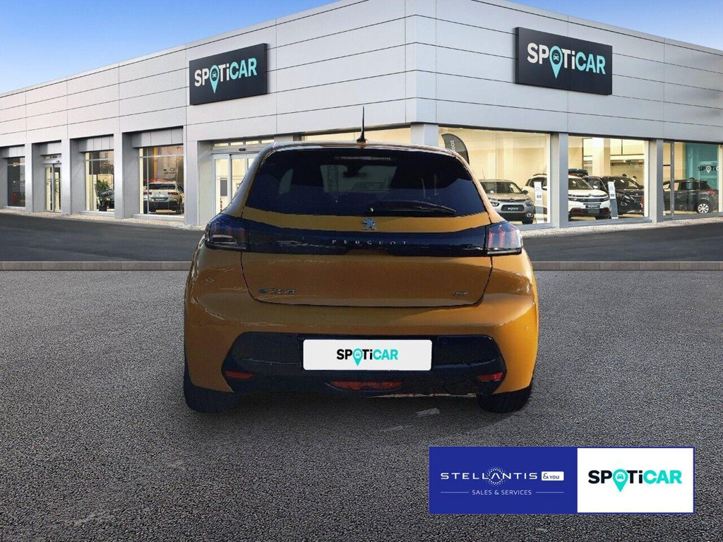 Peugeot e-208