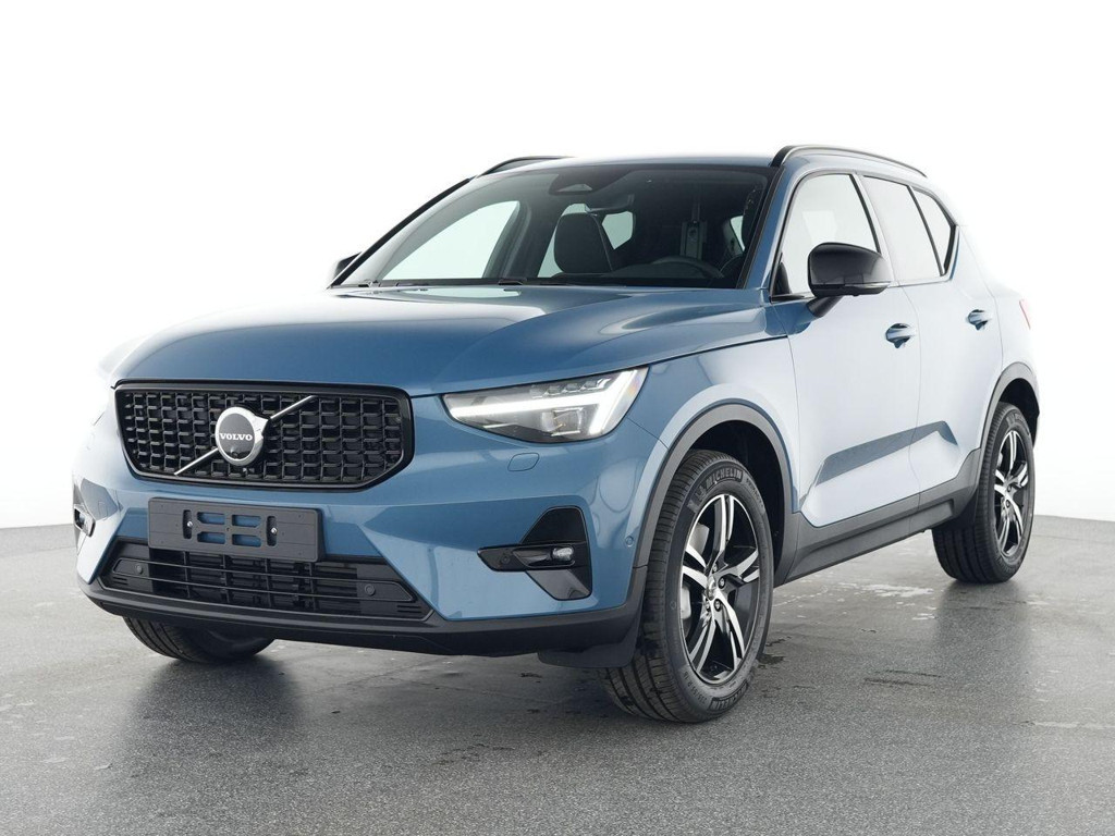 Volvo XC40 Plus Dark
